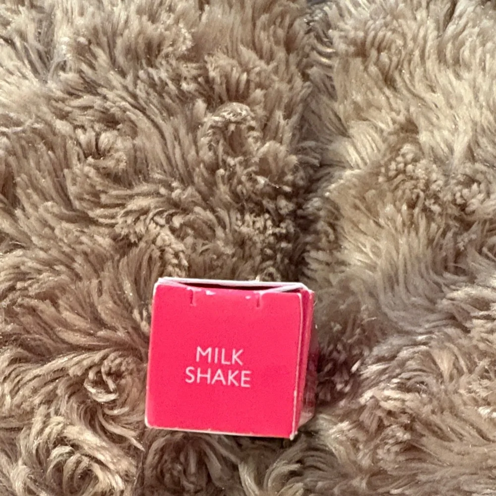 Laura Geller Lip Gloss in Milk Shake-New in Box